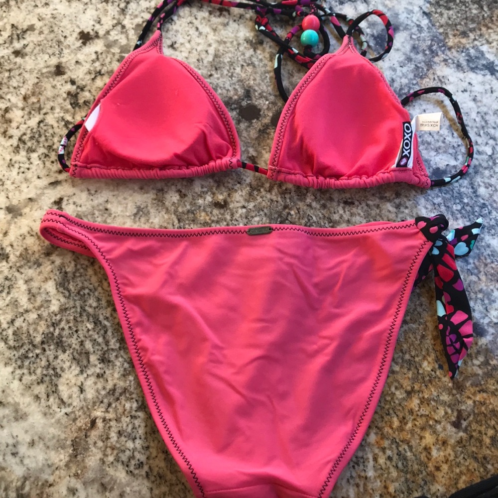 Bikini - Picture 3 of 3